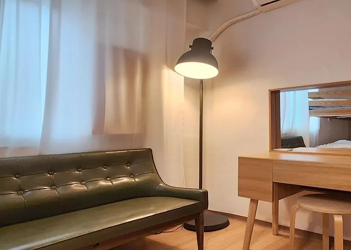 Apartment 연지 아트하우스 White Linen House Seoul