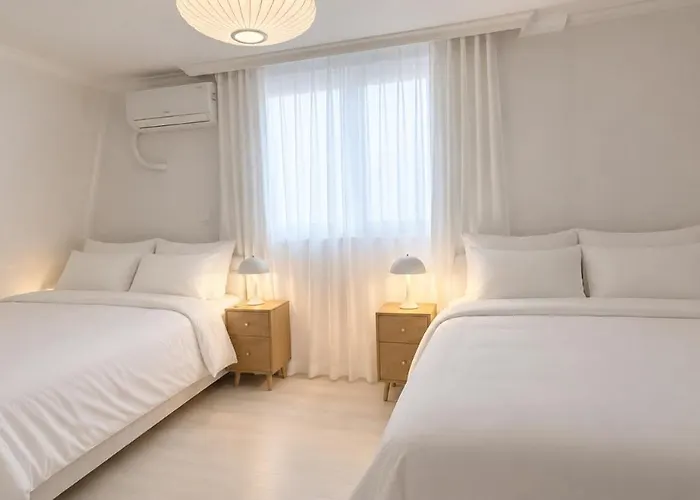 연지 아트하우스 White Linen House Apartment Seoul