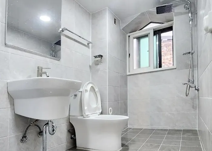 연지 아트하우스 White Linen House * Seoul