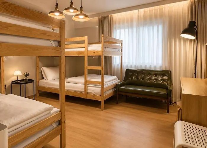 연지 아트하우스 White Linen House Apartment