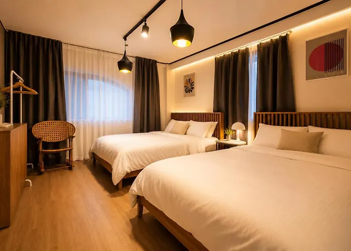 연지 아트하우스 White Linen House *